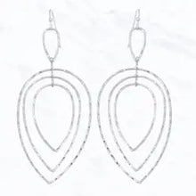 Load image into Gallery viewer, Hammered Three Rinded Teardrop Earrings