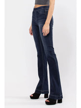 Load image into Gallery viewer, Dark Wash Stretch Waist Jeans