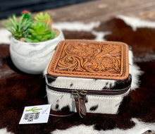 Load image into Gallery viewer, Wild West Hide Jewelry Box