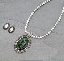 Load image into Gallery viewer, Tailored with Oval Shape Opal Necklace Set